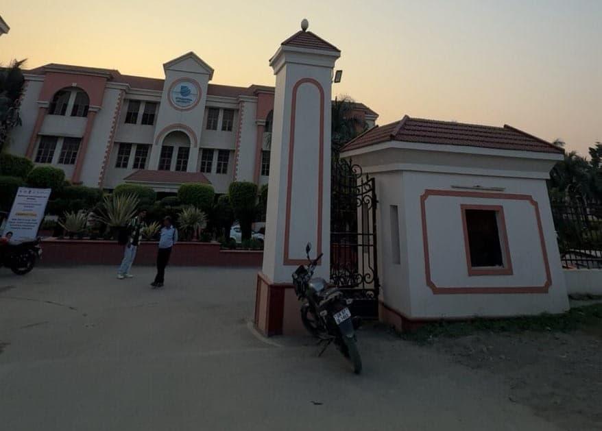 Uttaranchal University Dehradun Campus photo 4